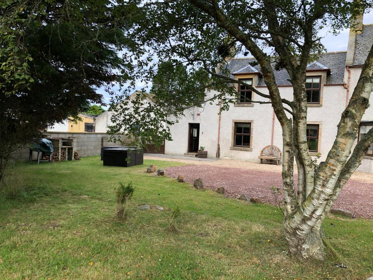 The Farmhouse, 6 Bed Property, Форрес Экстерьер фото